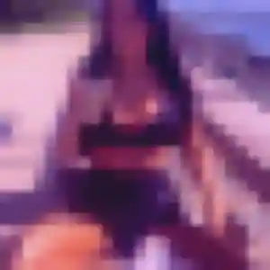 Olga, 21 ans, en ligne à Faulquemont pour un rencontre coquine