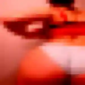 Leontine, 23 ans, en ligne à Les Fins pour une rencontre coquine