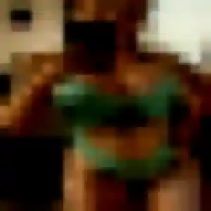 Photo de Anne-Charlotte à Saint-Dizier (34 ans) - rencontre coquine anonyme